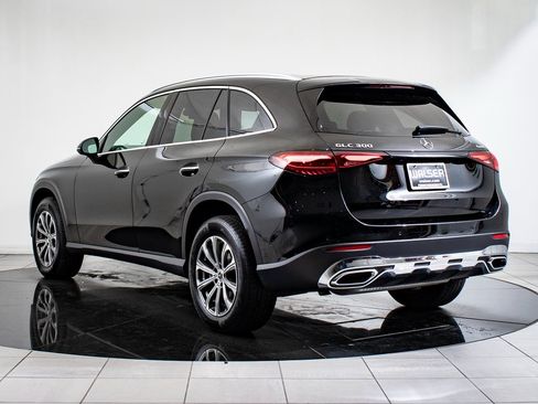 Certified 2025 Mercedes-Benz GLC 300 4MATIC image 11