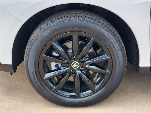 New 2026 Acura RDX SH-AWD image 10