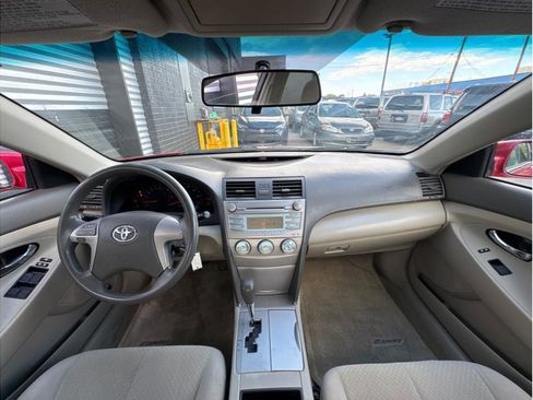 Used 2009 Toyota Camry LE image 14