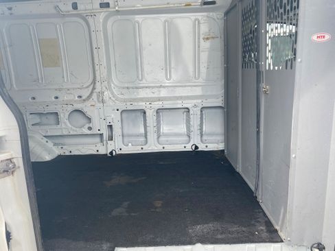 Used 2016 Ford Transit 250 148 Medium Roof RWD image 16