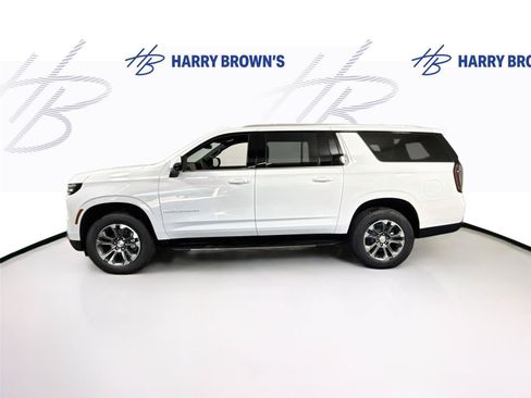 New 2026 Chevrolet Suburban LT w/ Comfort Package AWD/4WD image 30