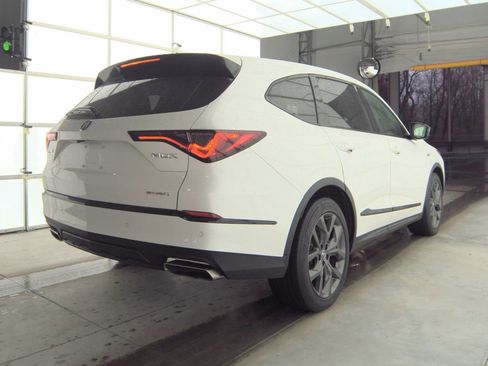 Used 2023 Acura MDX A-Spec image 6