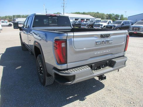 New 2026 GMC Sierra 3500 Denali Ultimate AWD/4WD image 7