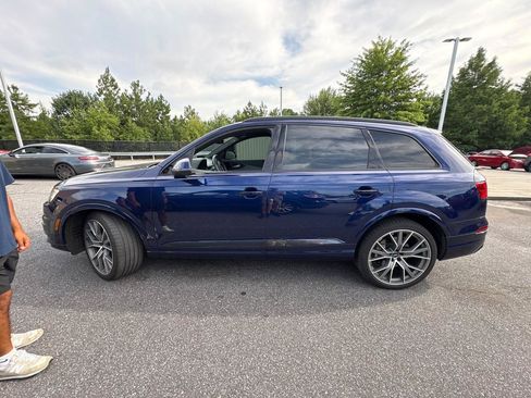 Used 2019 Audi Q7 3.0T Prestige AWD/4WD image 3