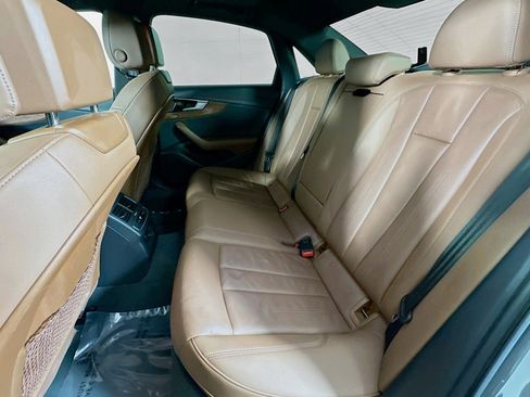 Used 2022 Audi A4 2.0T Premium w/ Convenience Package image 9