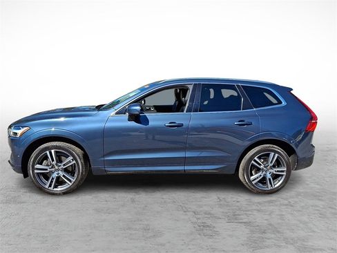 Used 2019 Volvo XC60 T6 Momentum w/ Premium Package image 7