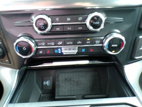 Used 2022 Ford F150 Lariat w/ Equipment Group 502A High image 28