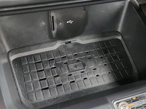 Used 2024 Ford Bronco Raptor AWD/4WD image 22