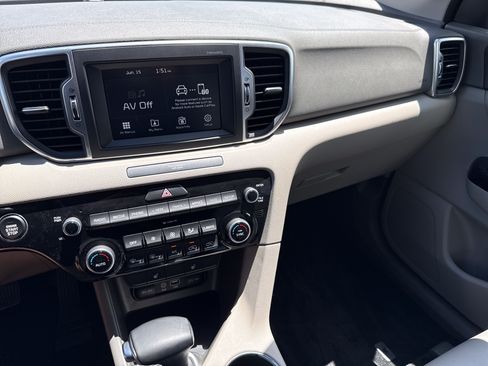 Used 2018 Kia Sportage EX AWD/4WD image 19