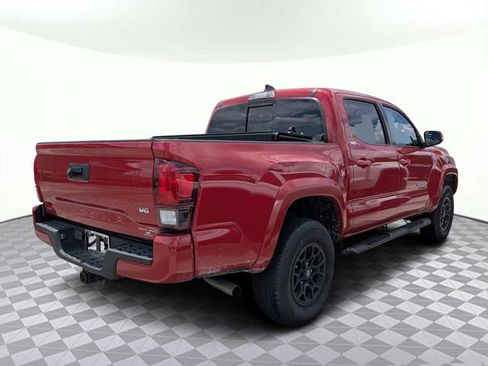 Used 2022 Toyota Tacoma SR5 w/ Technology Package RWD image 3