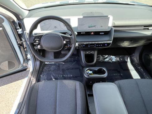 Certified 2024 Hyundai Ioniq 5 SEL RWD image 12