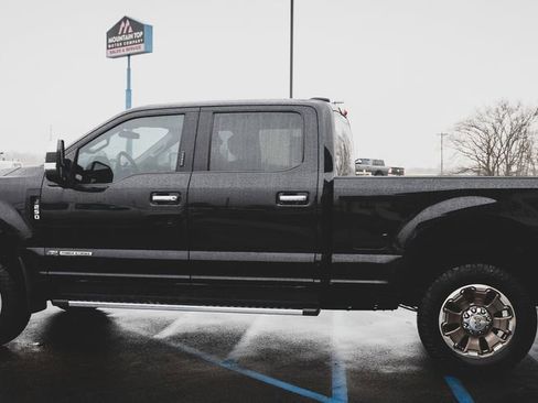 Used 2020 Ford F250 XLT w/ XLT Premium Package image 31