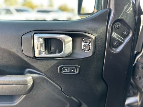 Used 2020 Jeep Wrangler Sport image 29