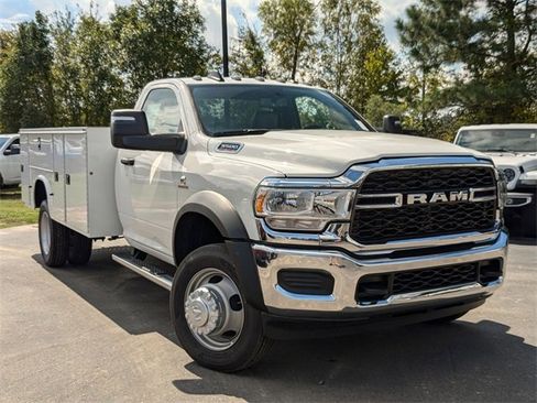 New 2024 RAM 5500 Tradesman image 2