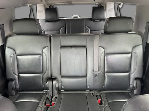 Used 2019 Chevrolet Suburban LT AWD/4WD image 36