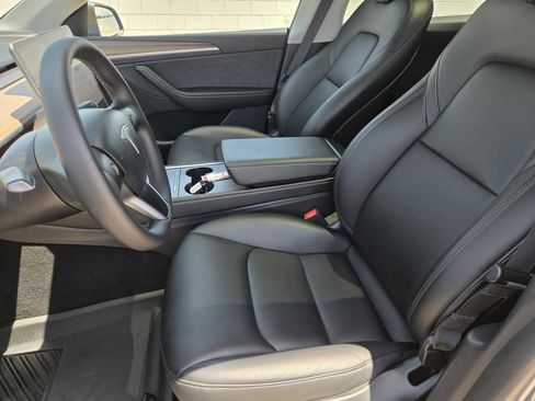 Used 2023 Tesla Model Y Long Range AWD/4WD image 20