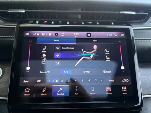 Used 2022 Jeep Grand Cherokee L Limited w/ Luxury Tech Group II AWD/4WD image 13
