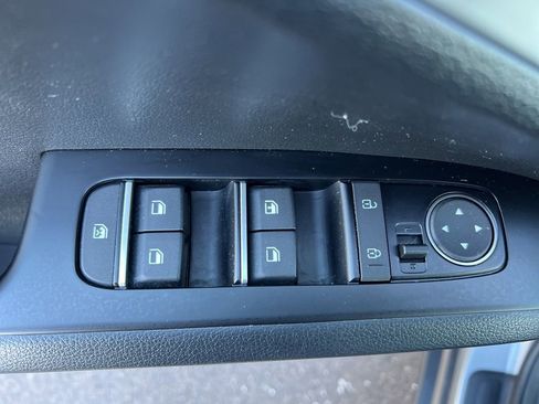 Certified 2022 Kia Soul LX w/ Technology Package image 47