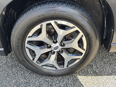 Used 2023 Subaru Forester Premium image 26