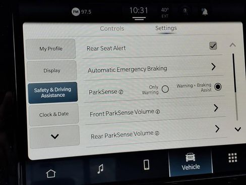 New 2026 RAM 1500 Express AWD/4WD image 9