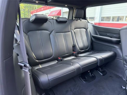 New 2026 Jeep Grand Wagoneer 4WD image 12