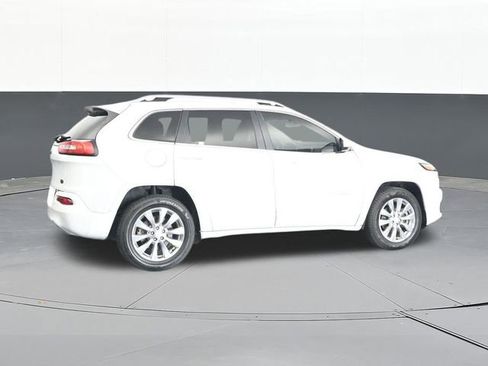 Used 2018 Jeep Cherokee Overland AWD/4WD image 15
