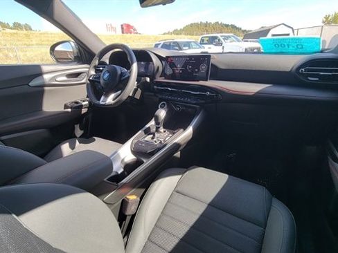 Used 2024 Dodge Hornet GT w/ GT Blacktop Package image 32