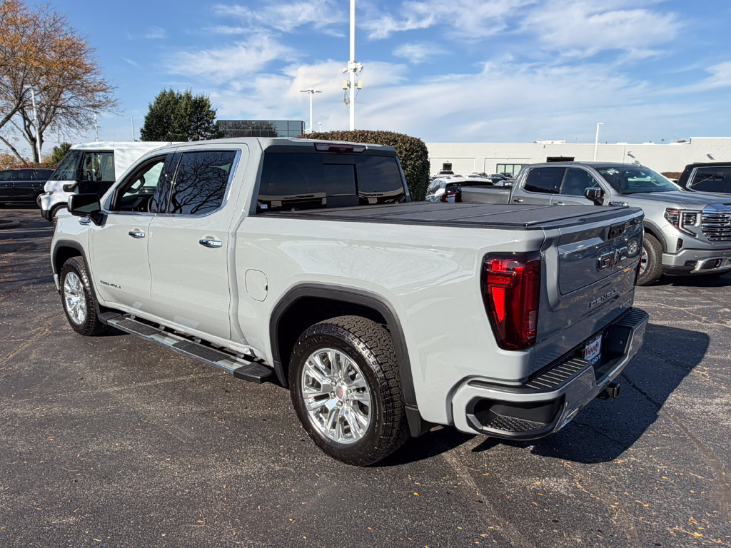 Used 2024 GMC Sierra 1500 Denali AWD/4WD image 7