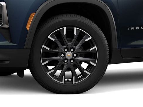New 2026 Chevrolet Traverse LT w/ Sun and Wheel Package FWD image 30