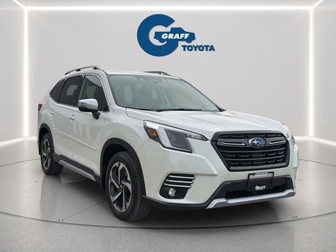 Used 2022 Subaru Forester Touring image 19