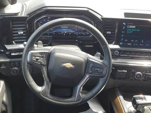 Used 2024 Chevrolet Silverado 1500 High Country w/ Technology Package AWD/4WD image 26