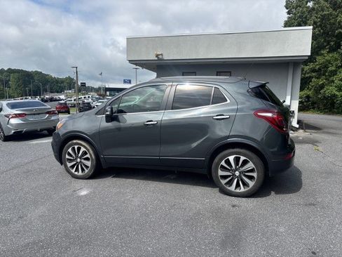 Used 2017 Buick Encore Essence FWD image 4