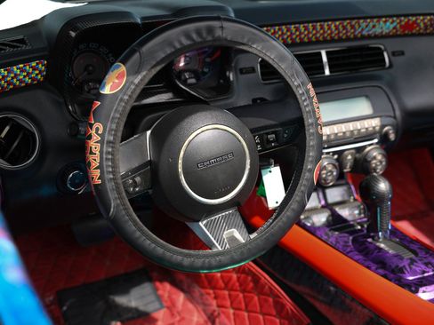 Used 2011 Chevrolet Camaro SS RWD image 32