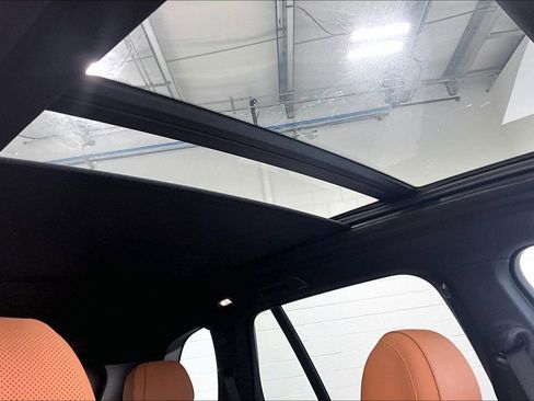 Used 2023 BMW X5 xDrive40i w/ Parking Assistance Package image 17