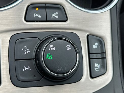 Used 2023 GMC Terrain Denali w/ Denali Premium Package image 31