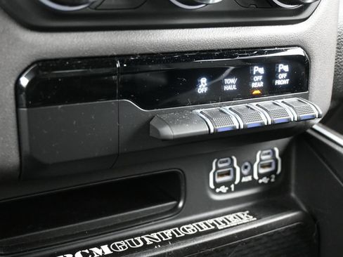 Used 2021 RAM 1500 Big Horn RWD image 22