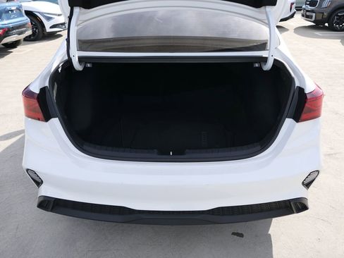 Used 2022 Kia Forte LXS image 24