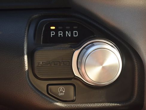 Used 2024 RAM 1500 Laramie RWD image 26