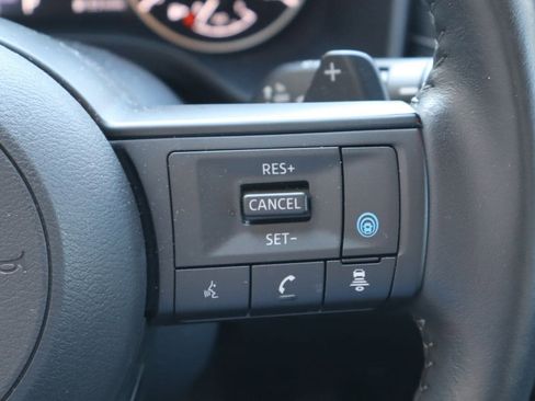 Used 2024 Nissan Rogue SV w/ SV Premium Package FWD image 14