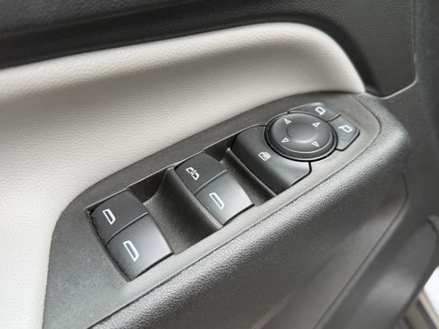 Used 2024 Chevrolet Equinox LS w/ LS Convenience Package FWD image 16