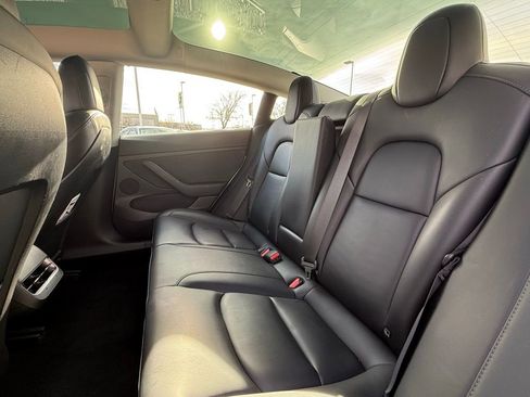 Used 2023 Tesla Model 3 Standard Range image 22