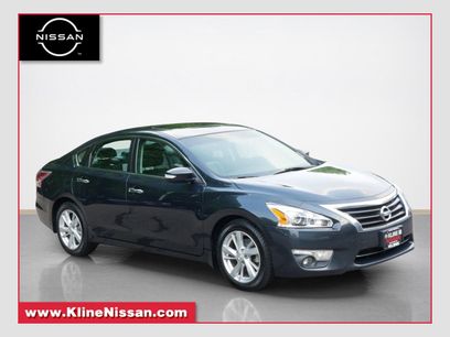 Used 2015 Nissan Altima 2.5 SL w/ Technology Package