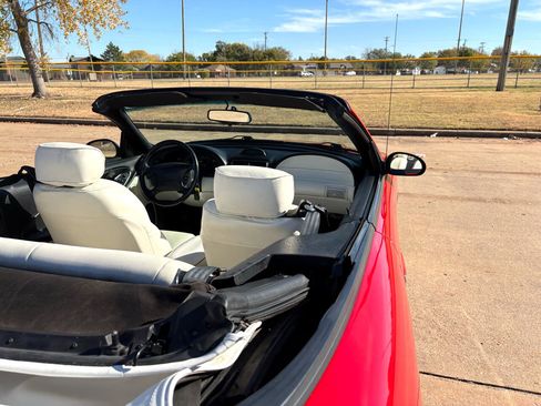 Used 1994 Ford Mustang GT image 12