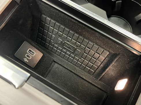 Used 2025 Lincoln Navigator L Reserve AWD/4WD image 45