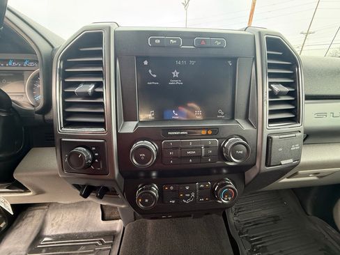 Used 2019 Ford F250 XLT w/ XLT Value Package image 14