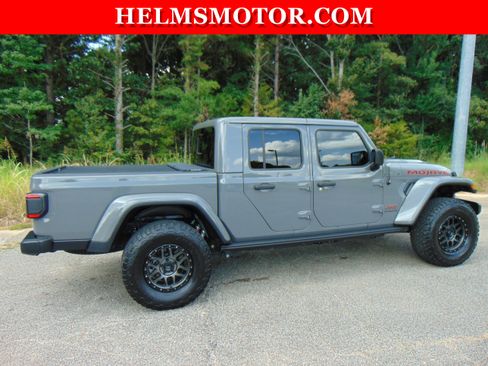 Used 2021 Jeep Gladiator Mojave AWD/4WD image 10