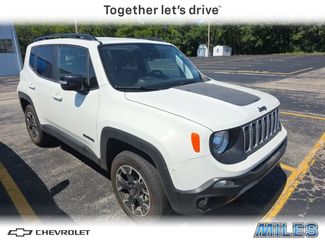 Used 2023 Jeep Renegade Latitude AWD/4WD video 1