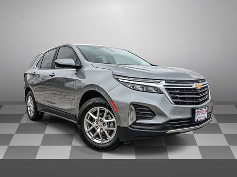 Used 2024 Chevrolet Equinox LT image 1