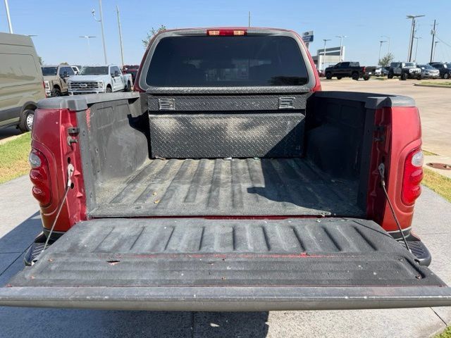 Used 2002 Ford F150 XLT AWD/4WD image 8
