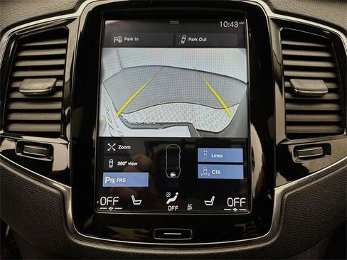 Used 2018 Volvo XC90 T6 Momentum w/ Convenience Package image 17